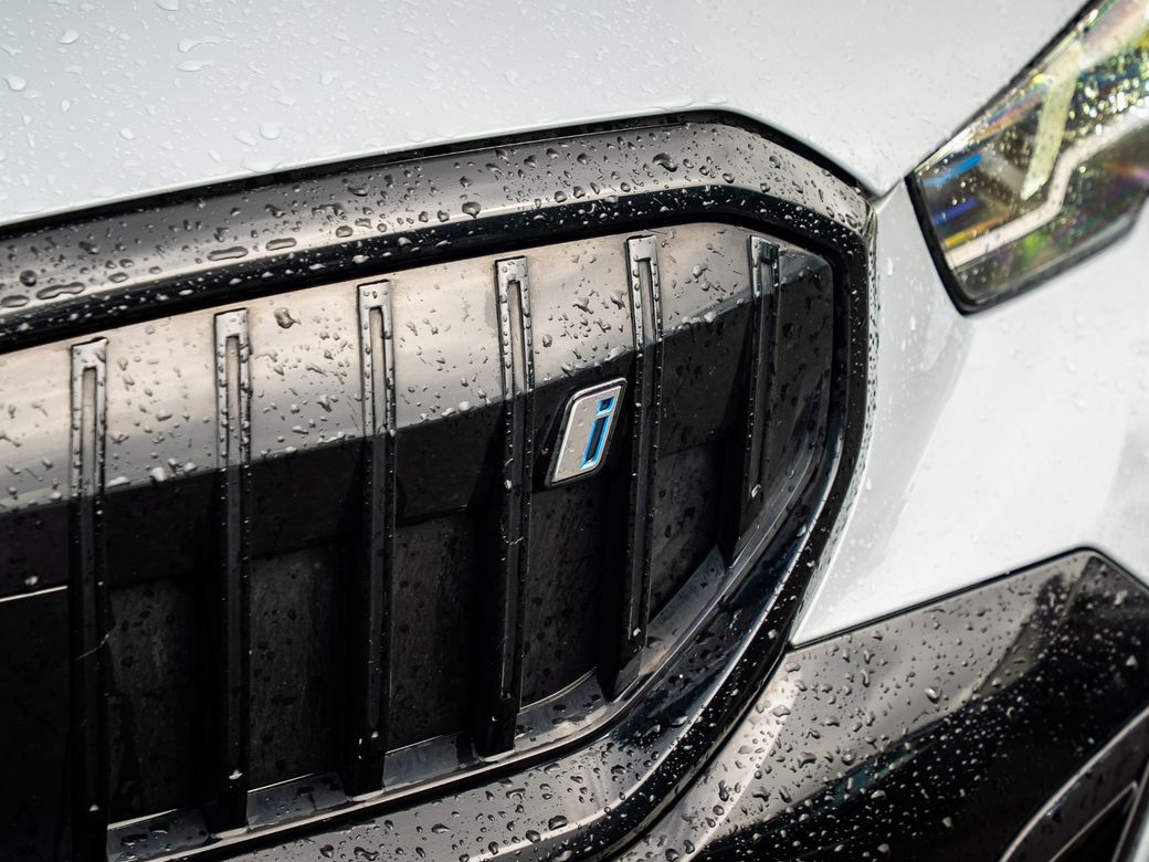 2024 BMW i5