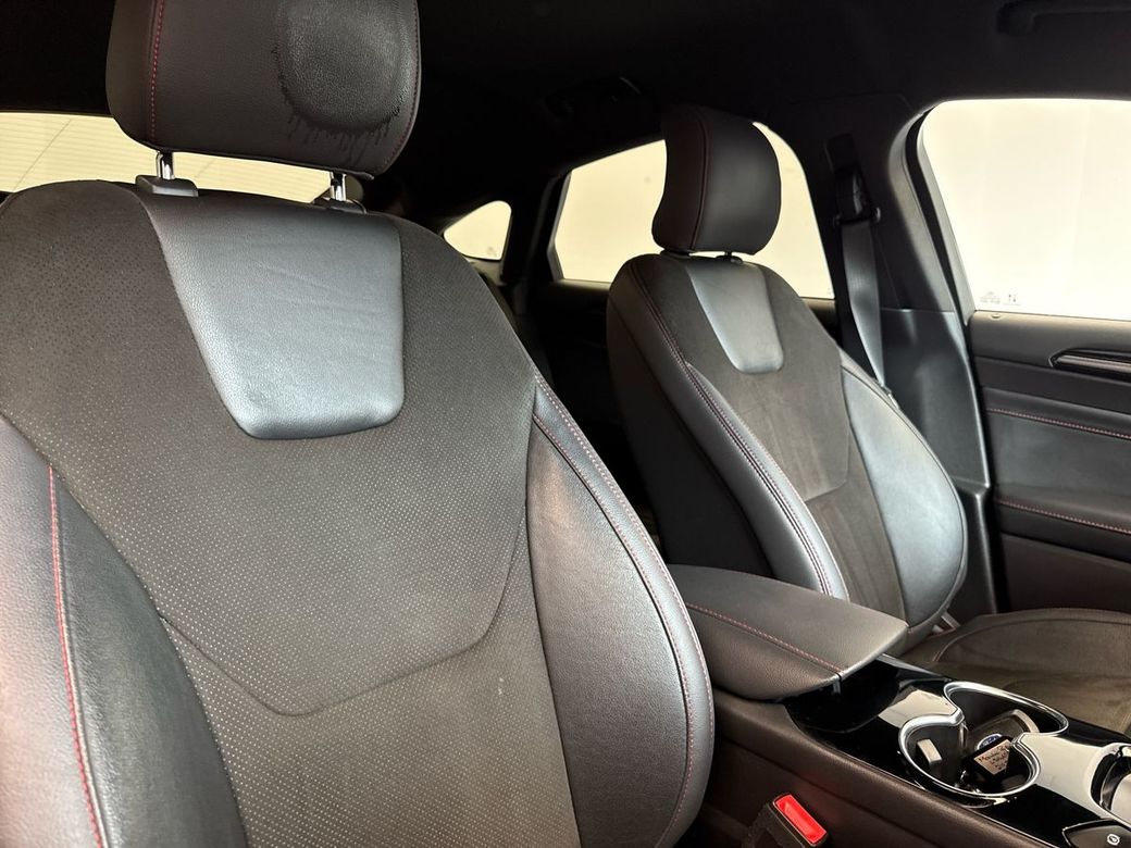 2021 Ford Mondeo
