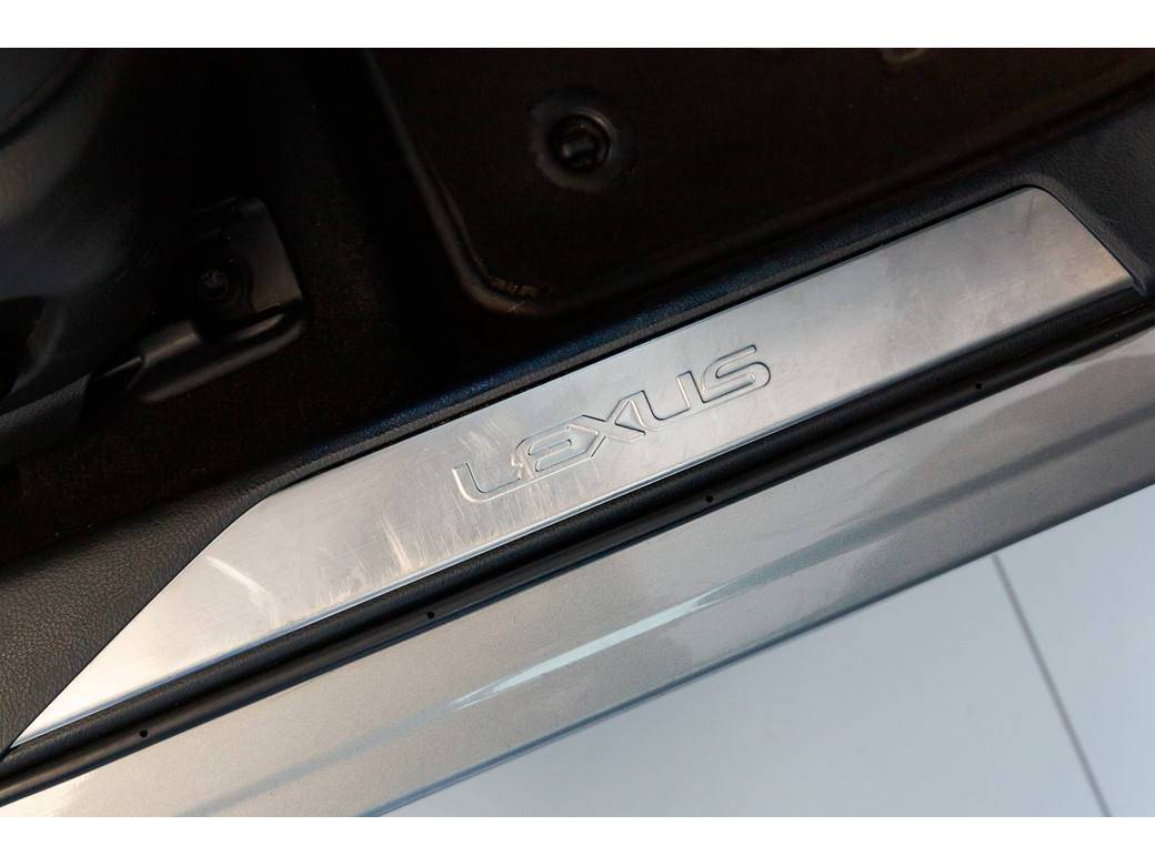 2021 Lexus UX 300e