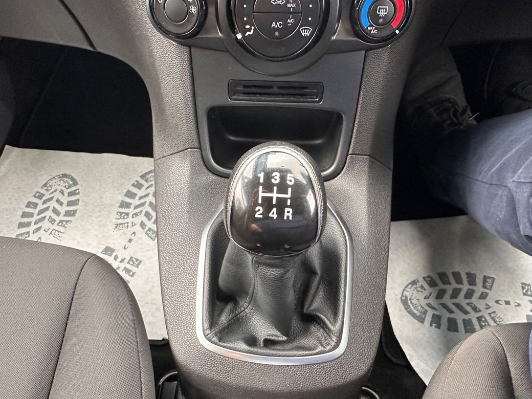 2015 Ford Fiesta