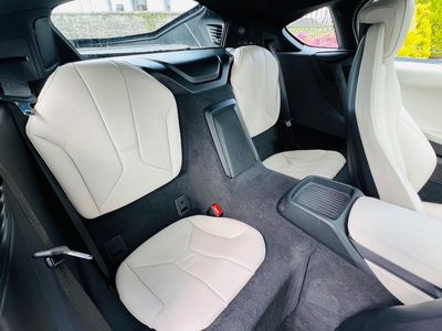 2018 BMW i8