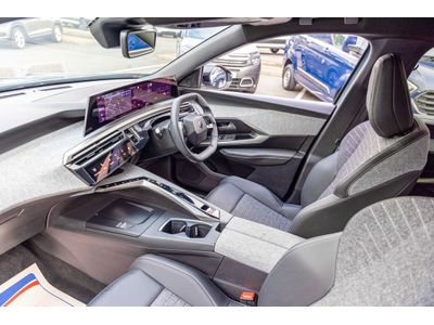 2025 Peugeot 5008