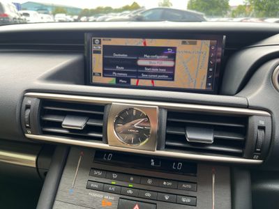 2019 Lexus IS 300h