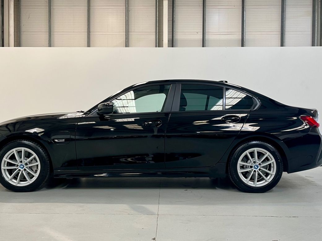 2021 BMW 330