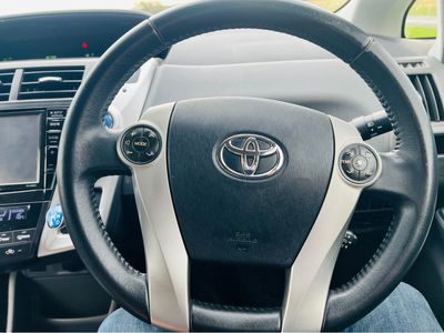 2014 Toyota Prius Alpha