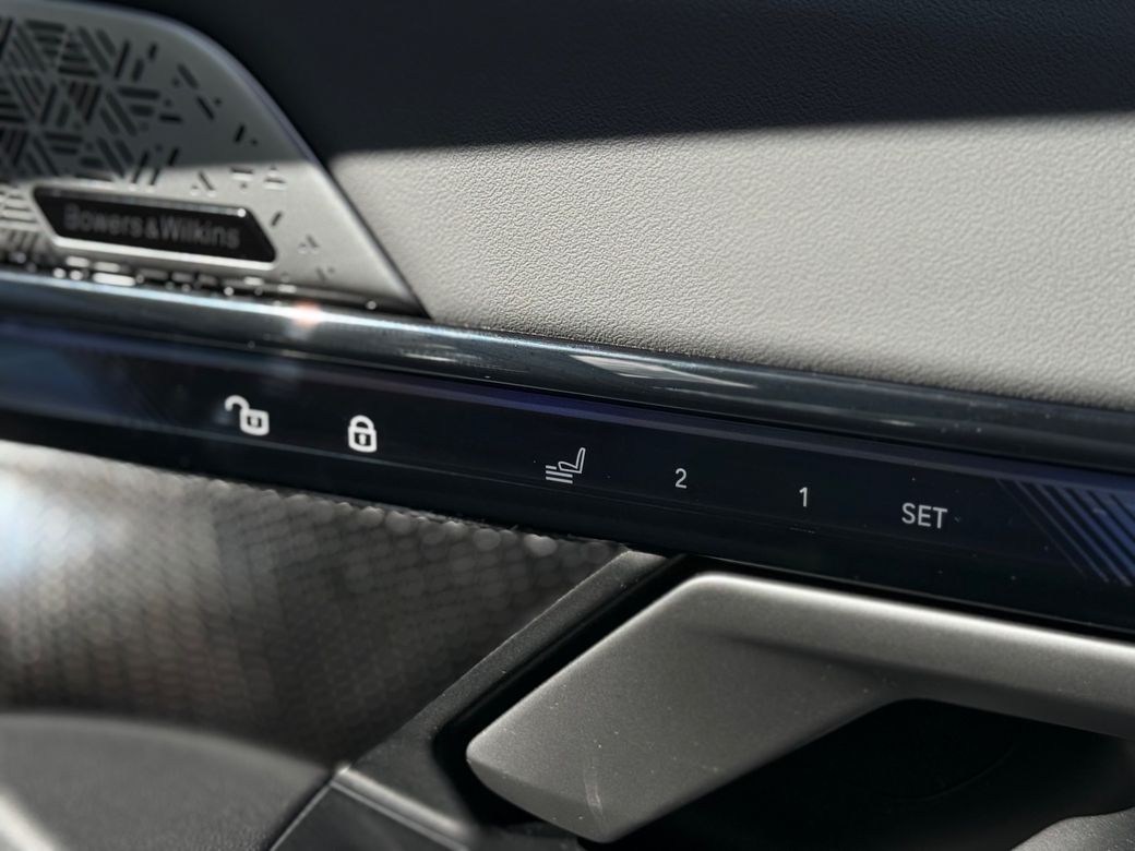 2024 BMW i5