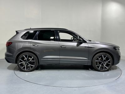 2022 Volkswagen Touareg