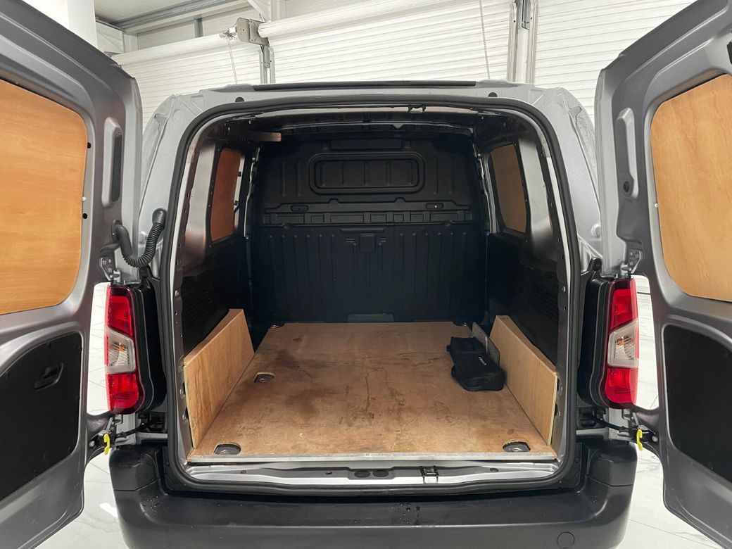 2024 Peugeot Partner