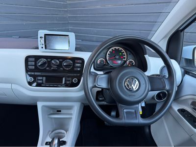 2014 Volkswagen up!