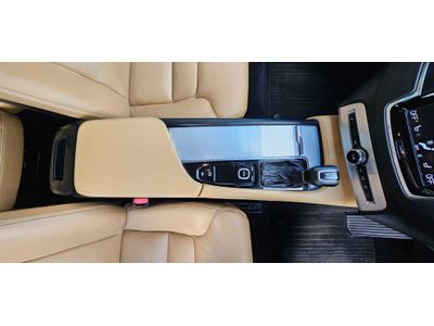 2016 Volvo XC90