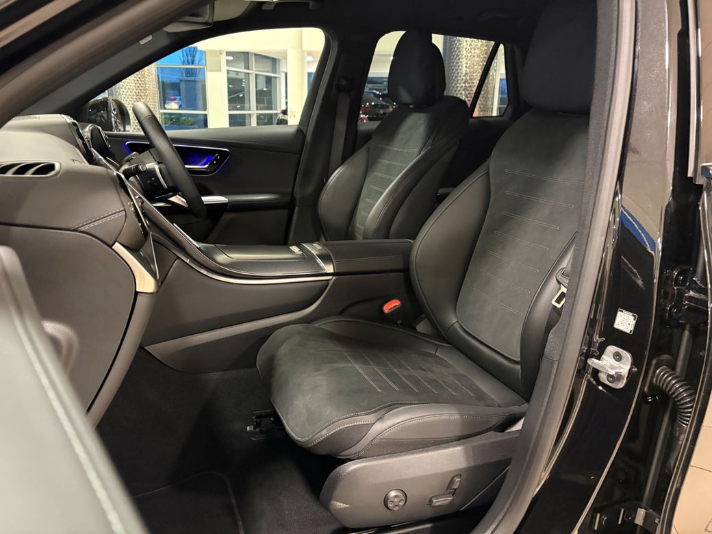 2025 Mercedes-Benz GLC Class