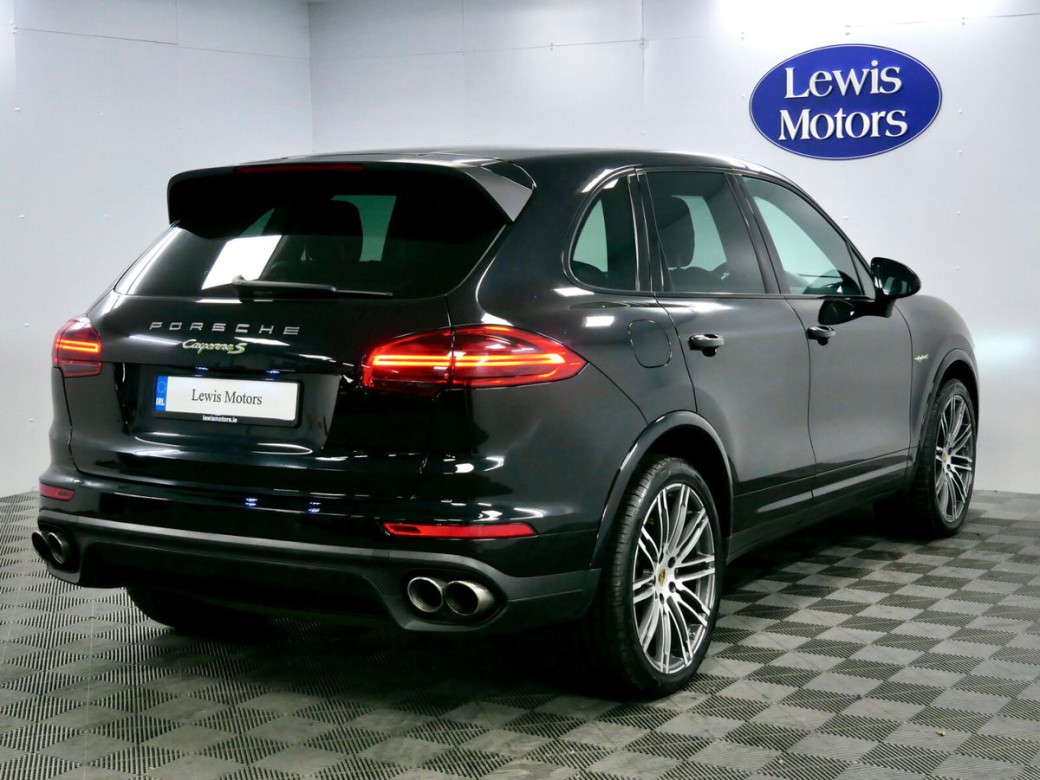 2017 Porsche Cayenne
