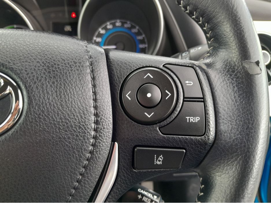2017 Toyota Auris