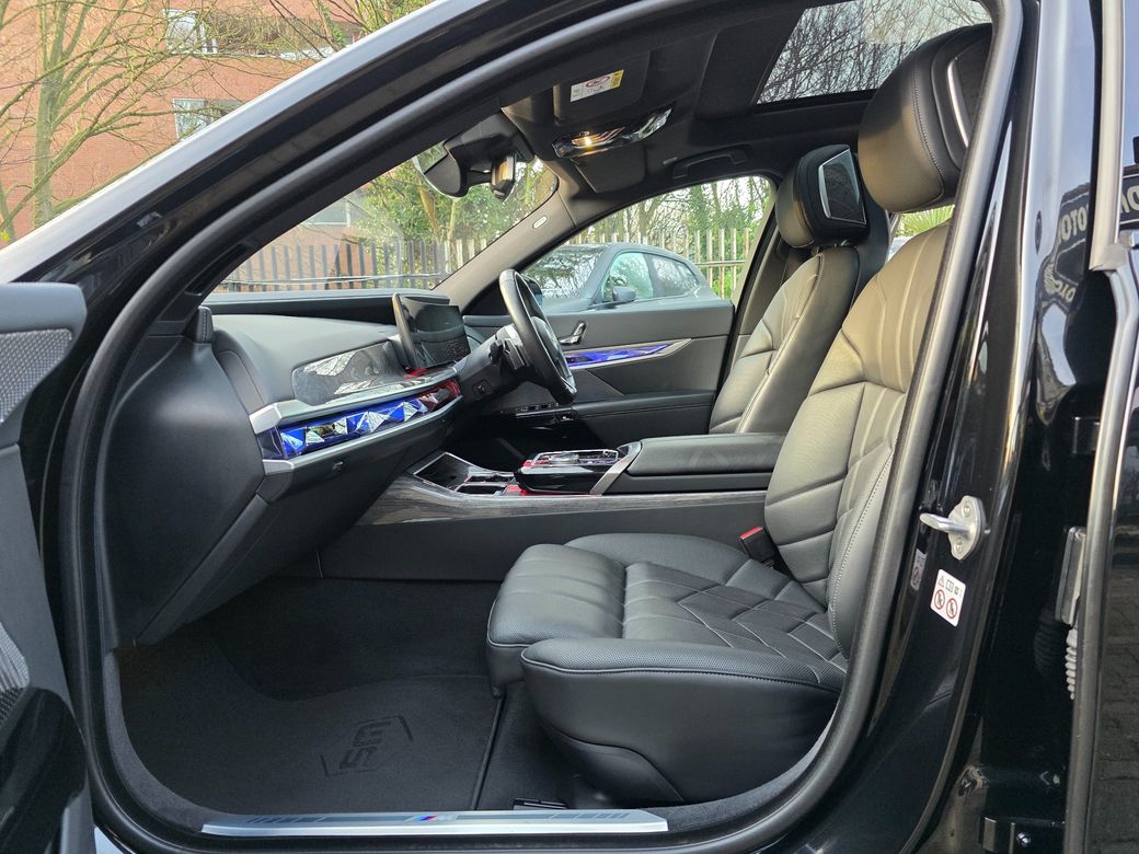 2024 BMW i7