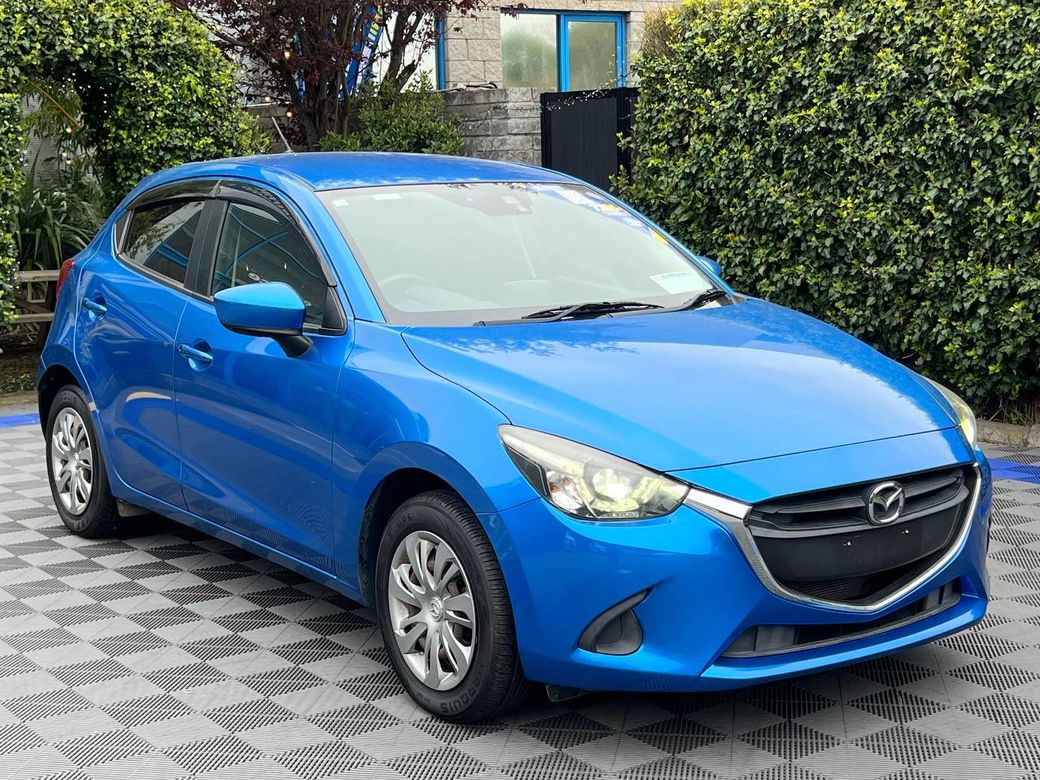 2016 Mazda Demio