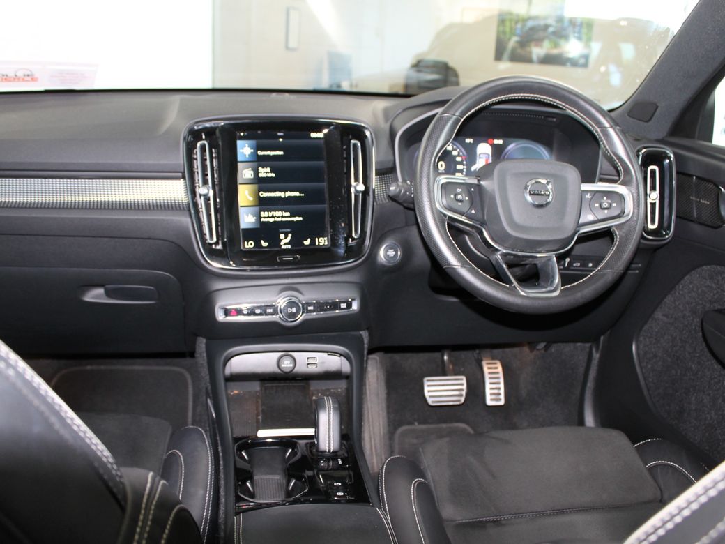 2021 Volvo XC40