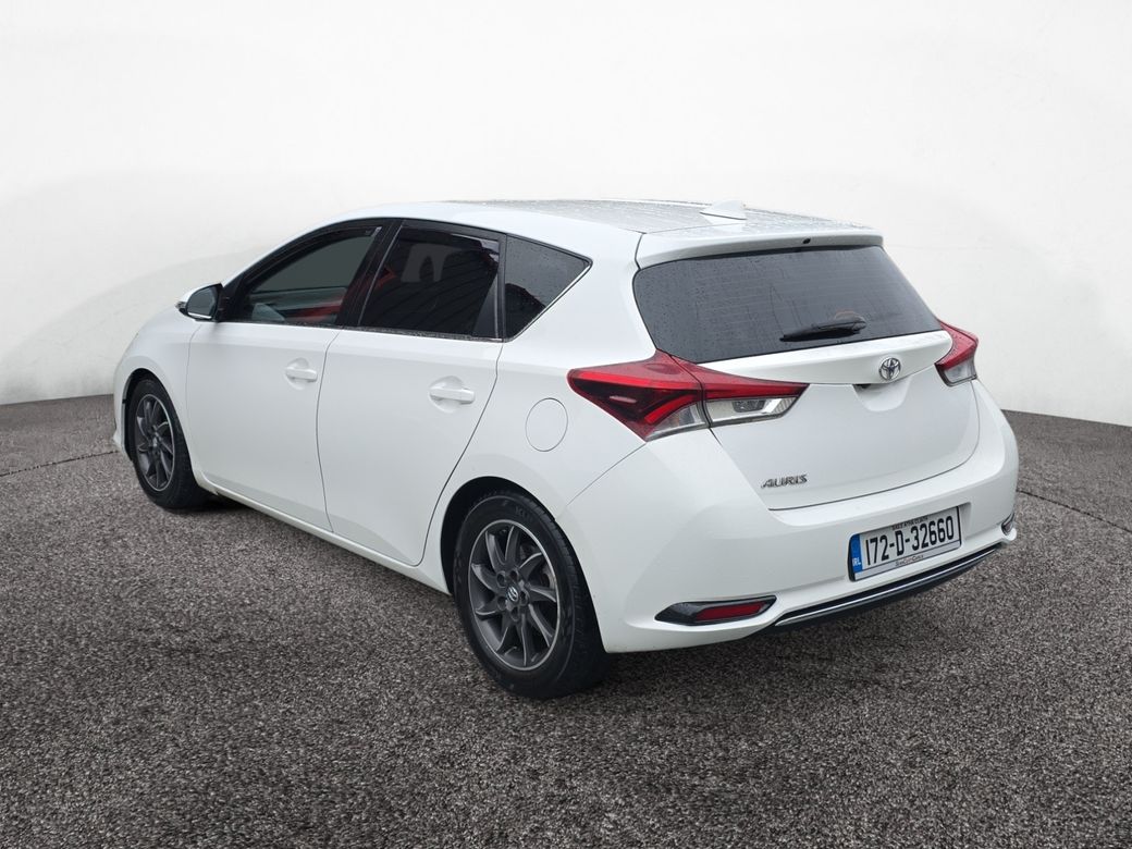 2017 Toyota Auris