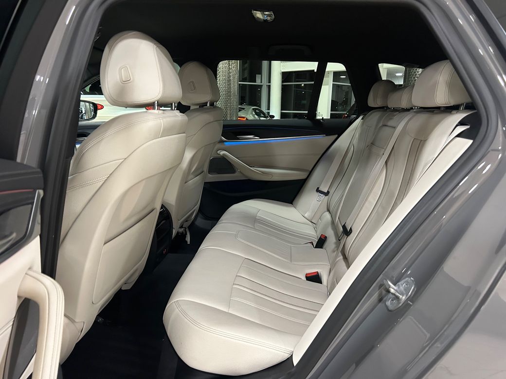 2021 BMW 5 Series