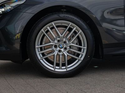 2025 BMW i5