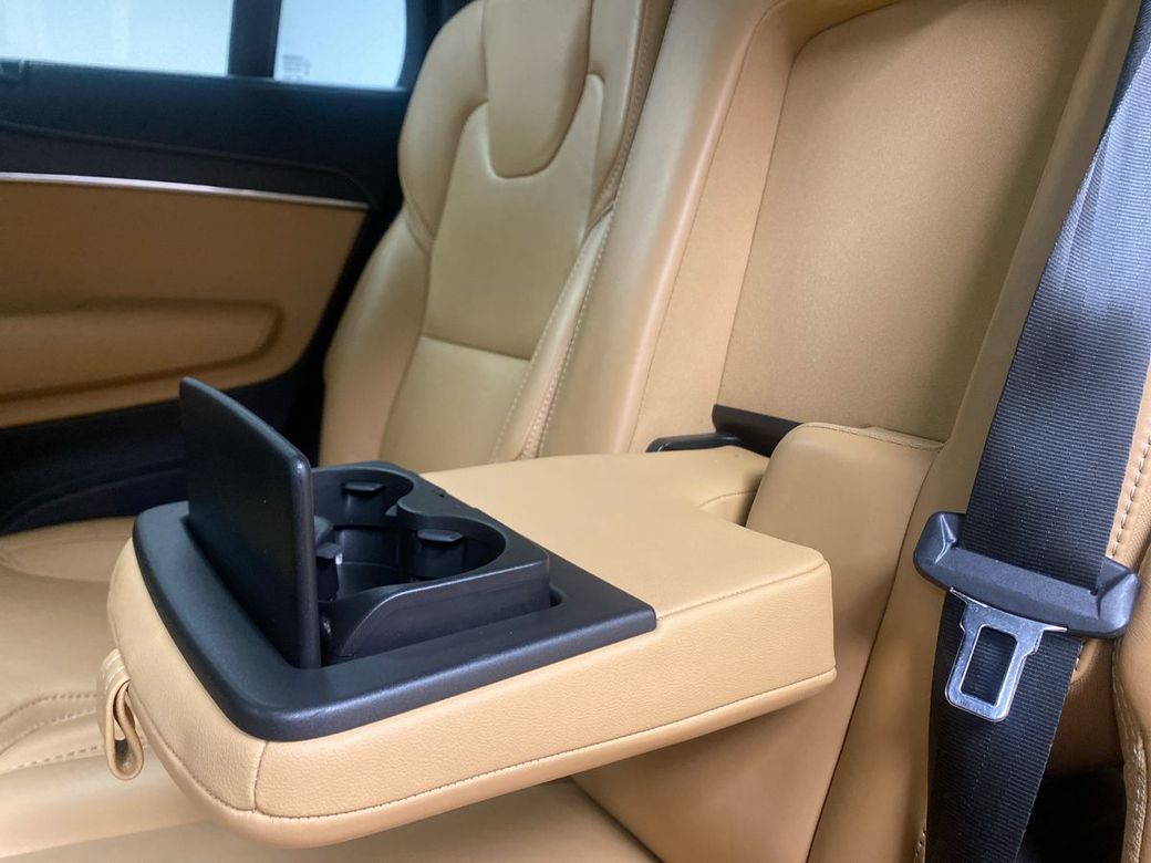 2022 Volvo XC90