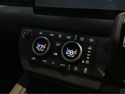 2025 Land Rover Defender