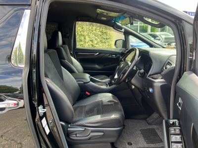 2021 Toyota Alphard