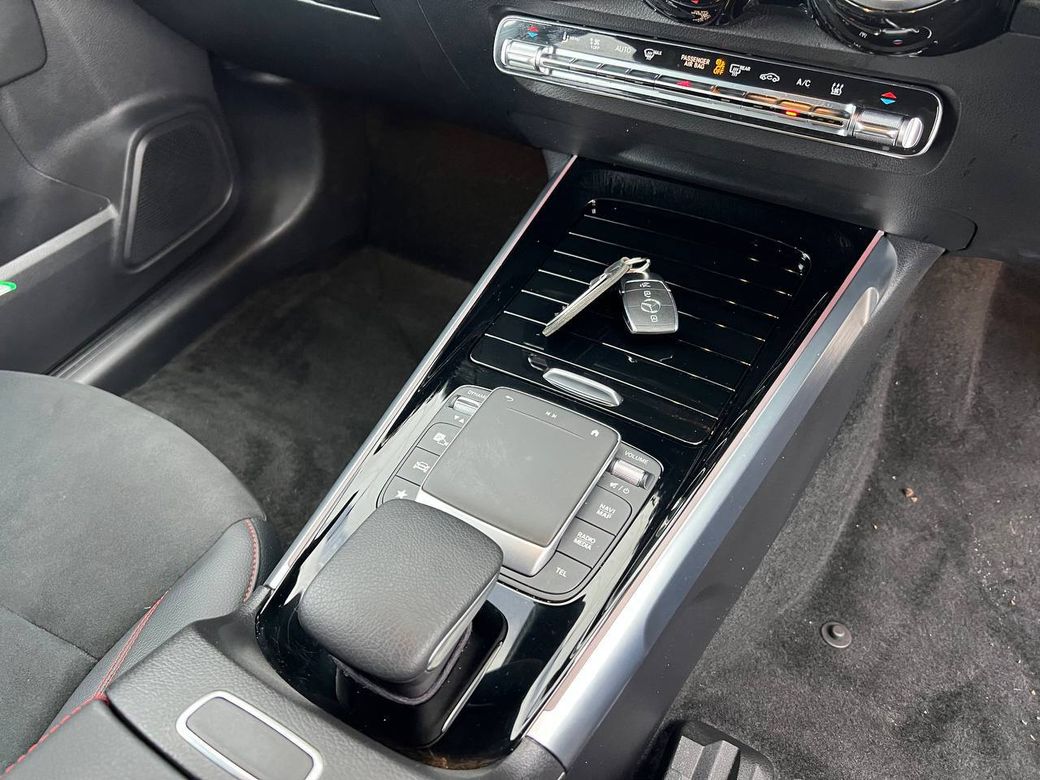 2024 Mercedes-Benz EQB