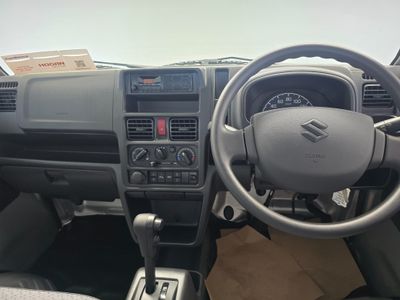 2025 Suzuki Carry