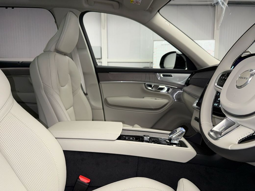 2025 Volvo XC90