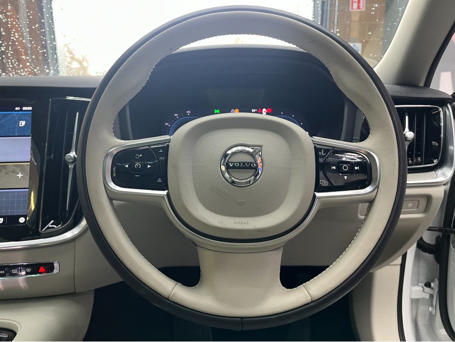2024 Volvo V60
