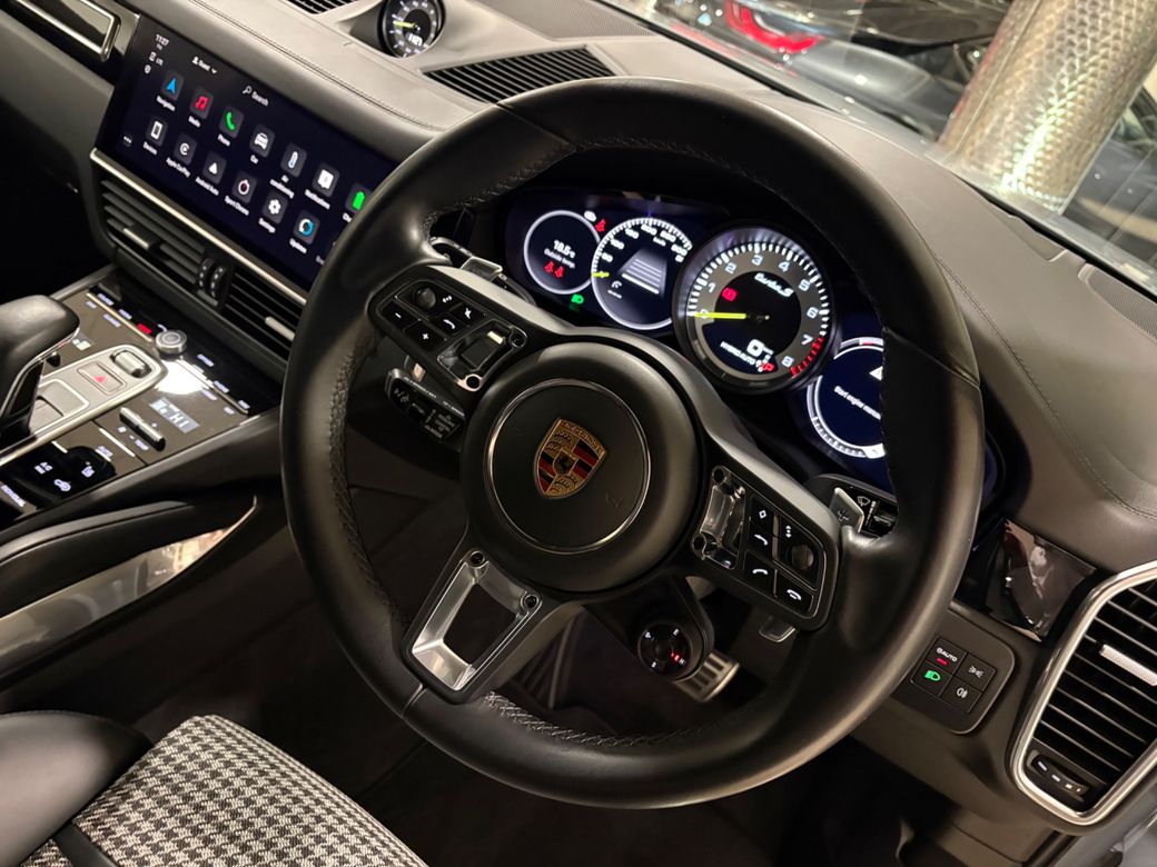 2022 Porsche Cayenne