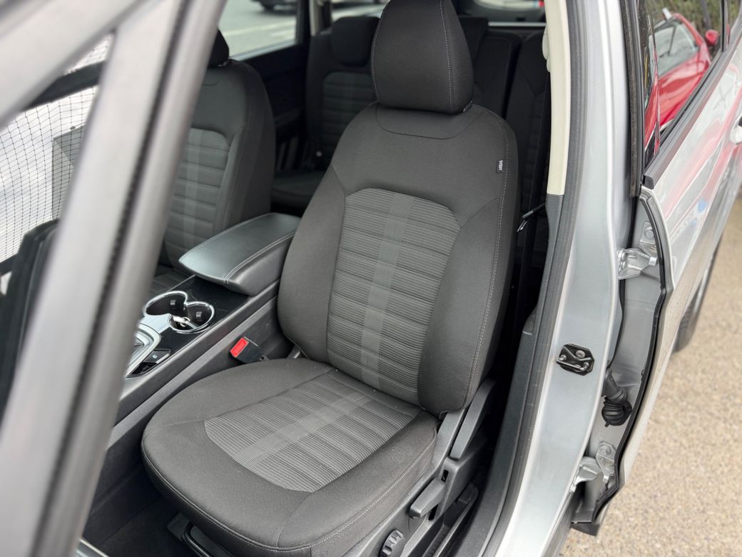2017 Ford Galaxy