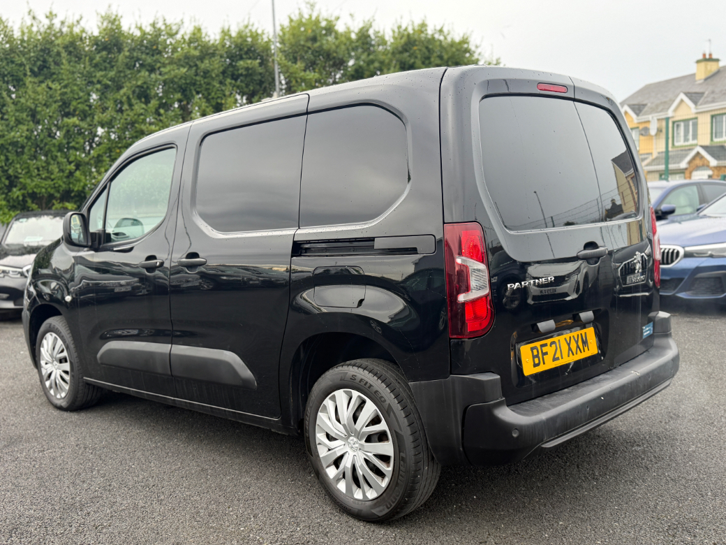 2021 Peugeot Partner