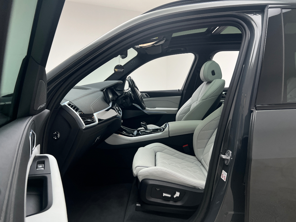 2023 BMW X5
