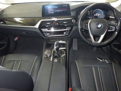 2017 BMW 523