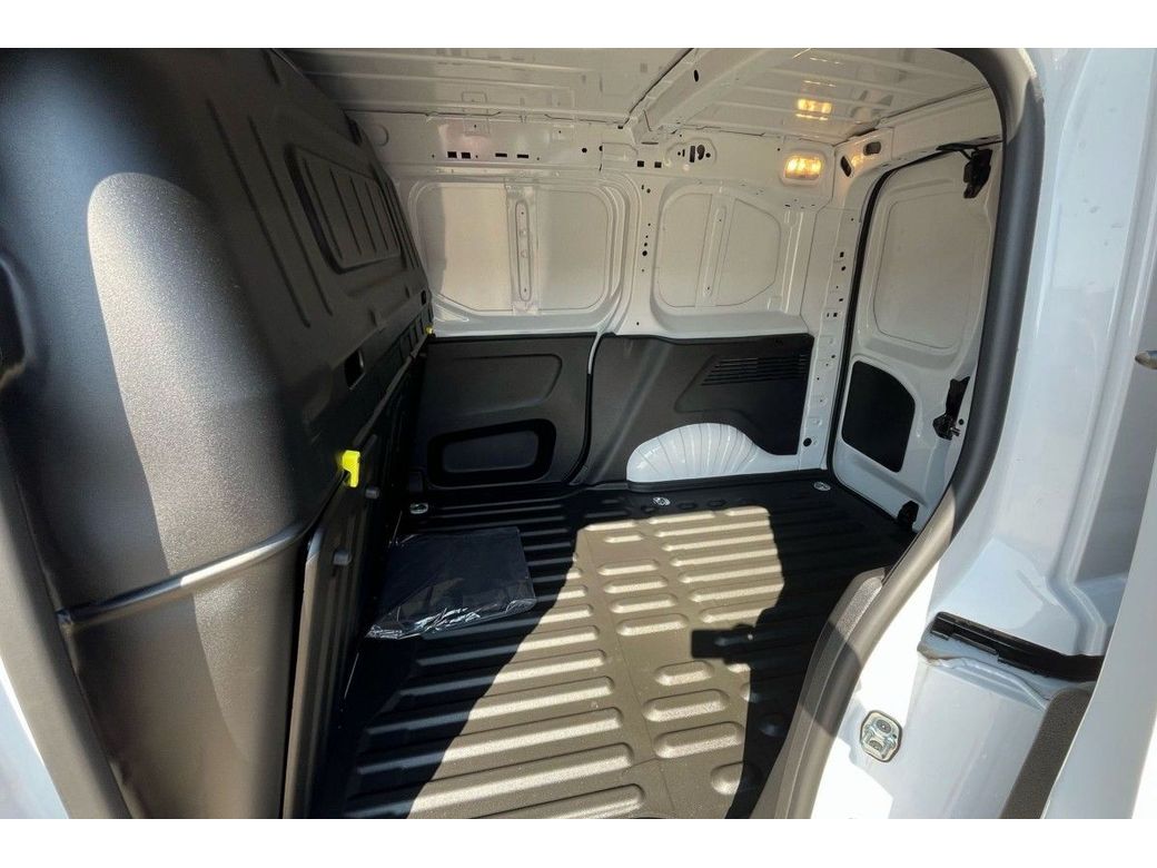 2024 Peugeot Partner