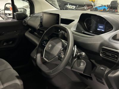 2021 Peugeot Partner