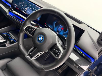 2024 BMW i5