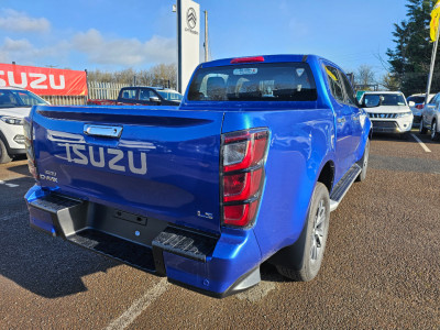 2025 Isuzu D-MAX