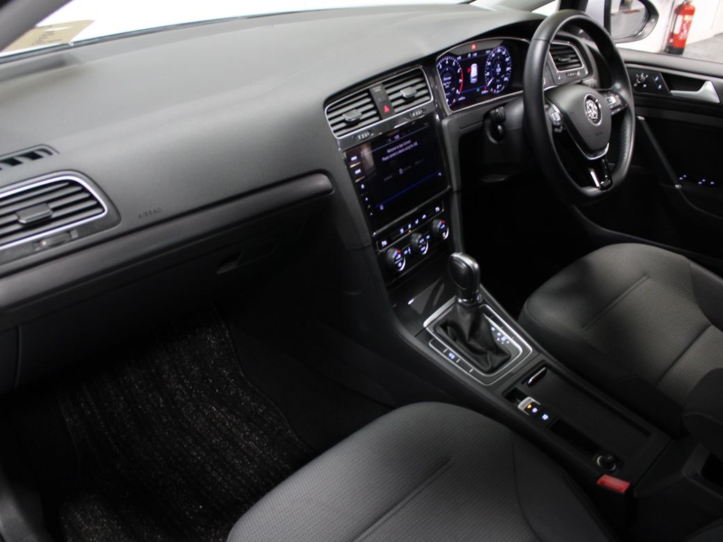 2019 Volkswagen Golf