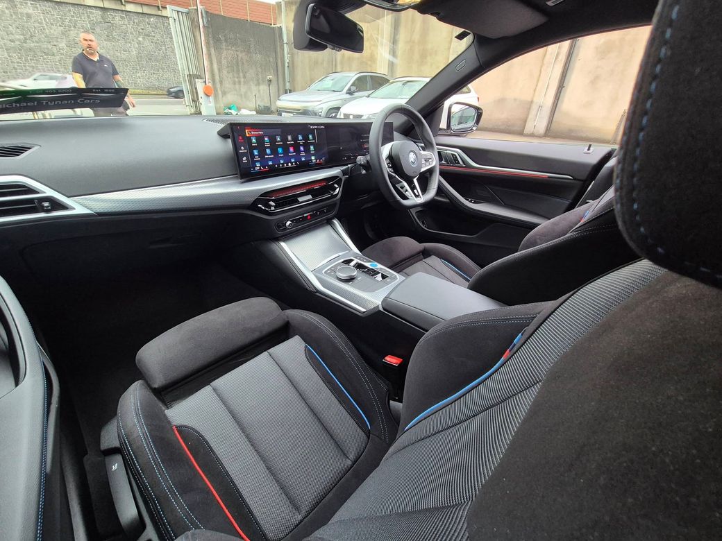 2025 BMW i4