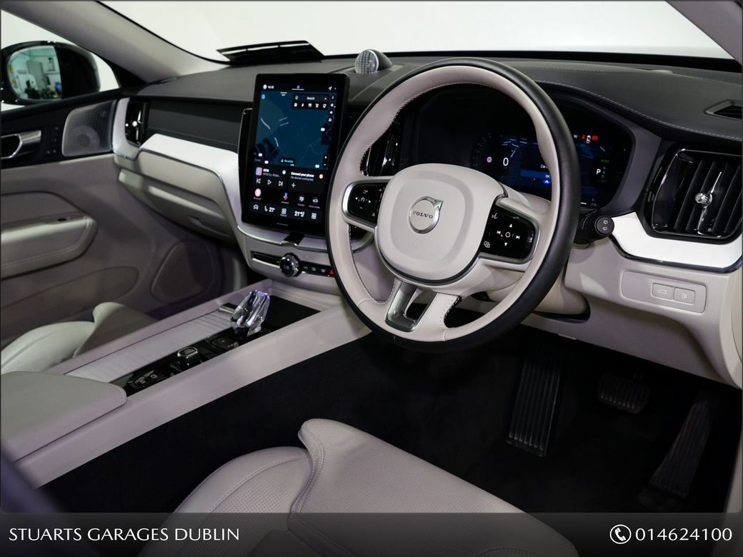 2025 Volvo XC60