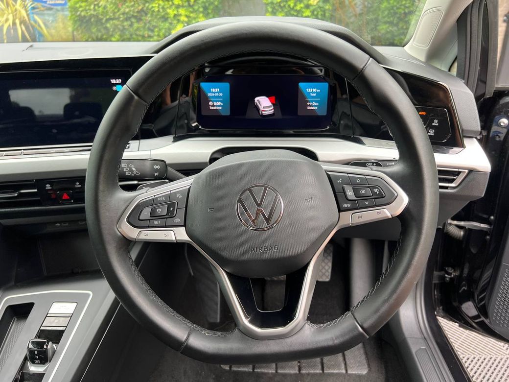 2023 Volkswagen Golf