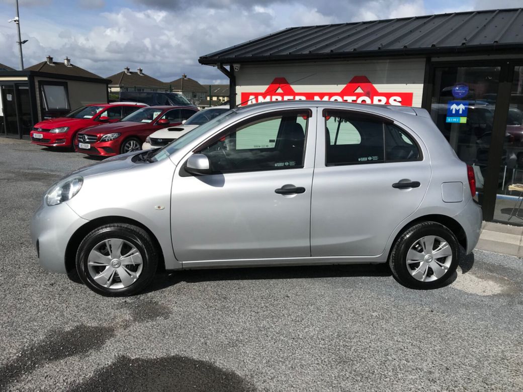 2017 Nissan March