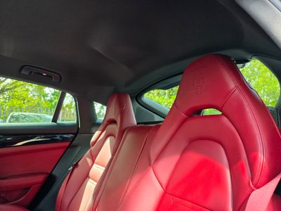 2018 Porsche Panamera