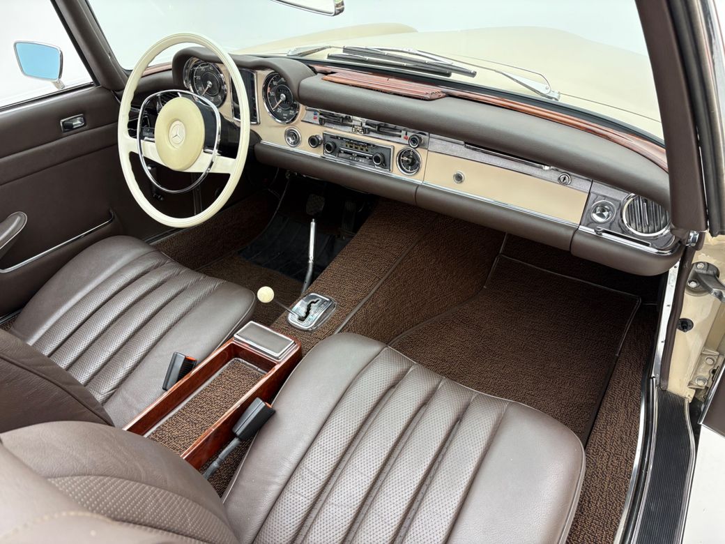 1971 Mercedes-Benz SL Class