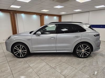 2025 Porsche Cayenne