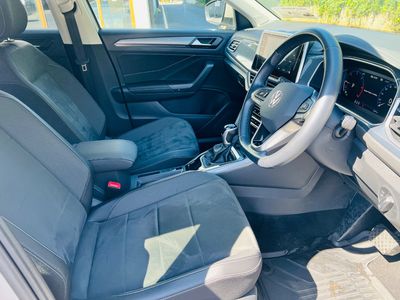2024 Volkswagen T-Roc