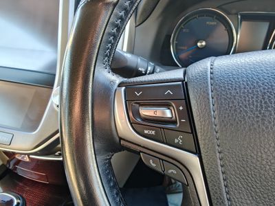2016 Toyota Crown