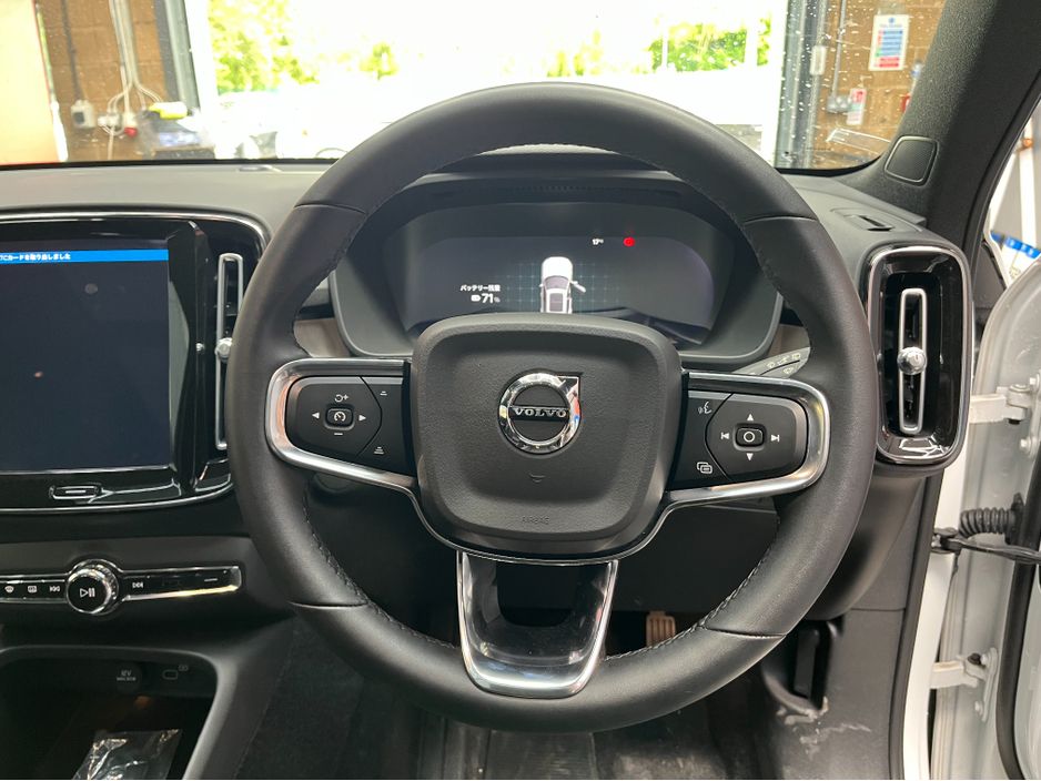 2022 Volvo XC40